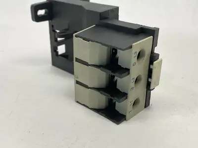 LA7D2064 | Telemecanique  TeSys Deca Terminal BLock Adapter - New Other