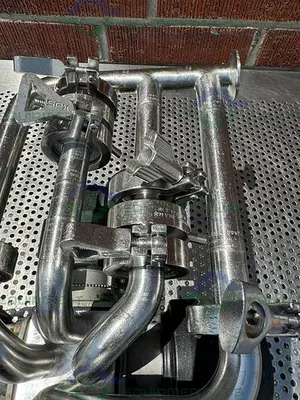 USED 4 ITT PURE FLO ADVANTAGE STAINLESS STEEL DIAPHRAGM VALVE W/ 1" SANITARY FITTING