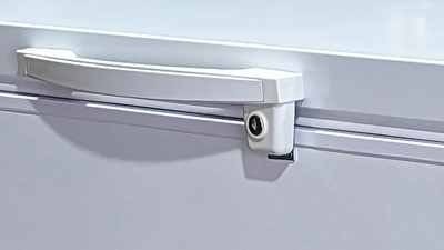 171-0373 50" Solid Top Self Contained Chest Freezer