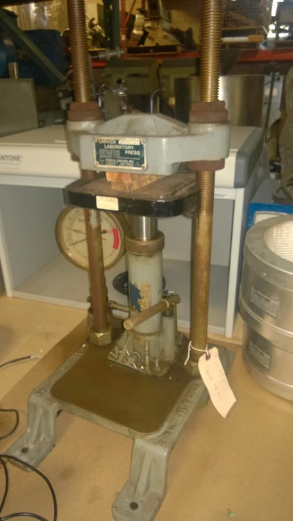Used CARVER LAB PRESS C Filter Presses New Jersey US | Champion Trading Corporation #424310