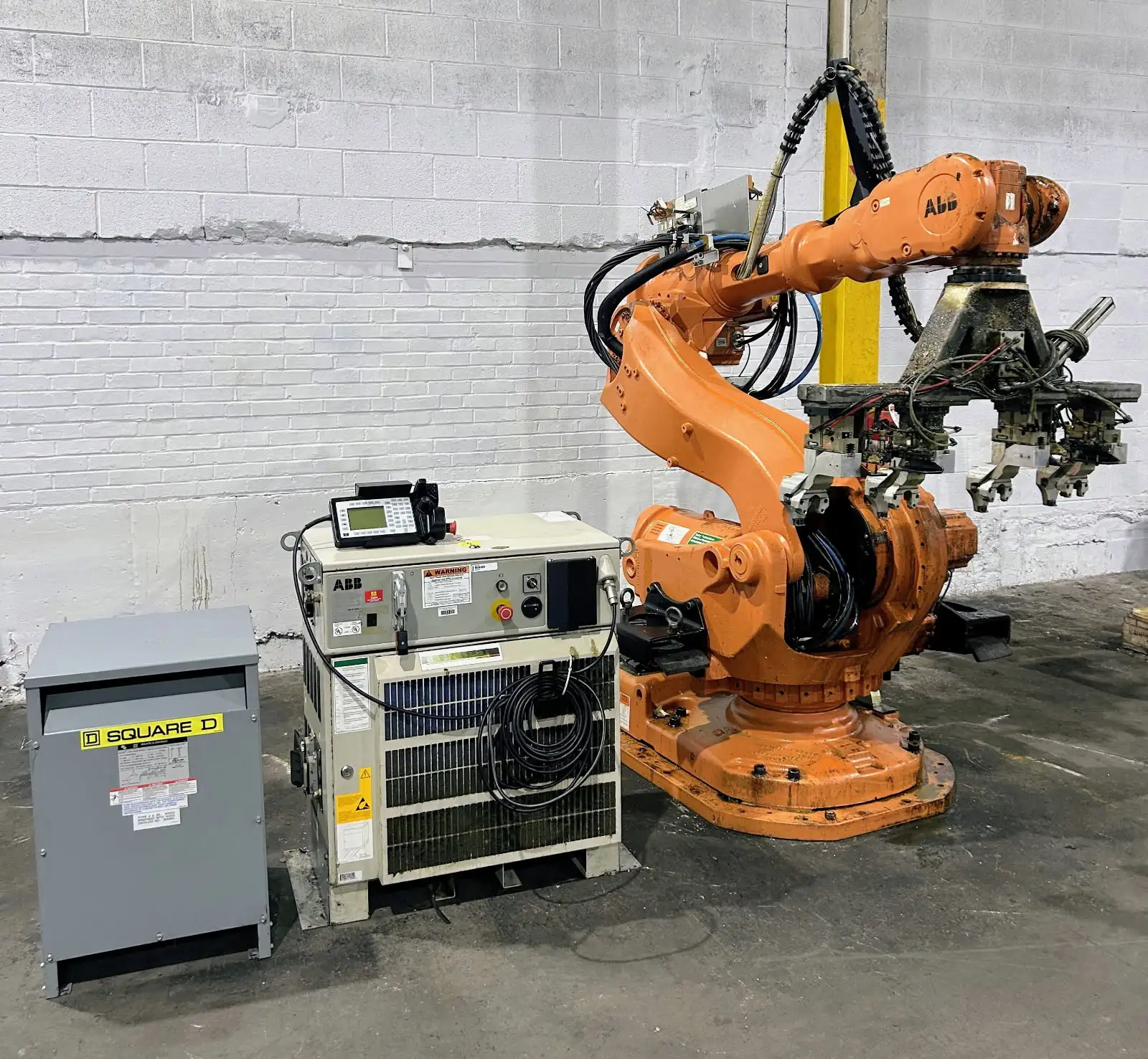 ABB IRB6600 ROBOT