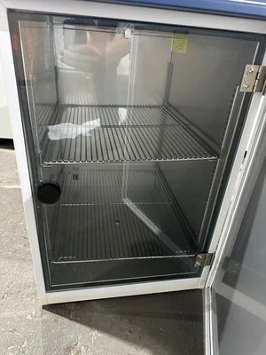 LAB-LINE 305 INCUBATOR