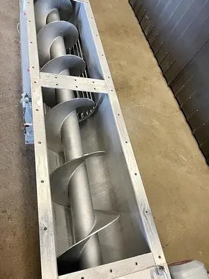 Used Screw Conveyor, 14'' Diameter X 204'' Long, Tapered Screw