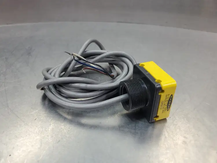 Used Banner Engineering _UNKNOWN_ Photoelectric Sensors South Carolina US | Palmetto Automation #1544454
