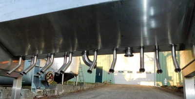 USED FILLER HOPPER 25 GALLON