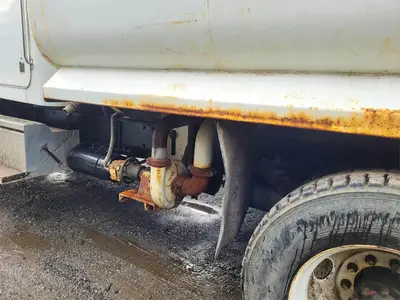 USED 1988 PETERBILT 357