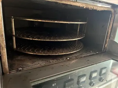 Doyon Model FPR3 - 3 Rotating Deck Pizza Oven - 208V 1 PhaseDoyon Model FPR3 - 3 Rotating Deck Pizza Oven - 208V 1 Phase