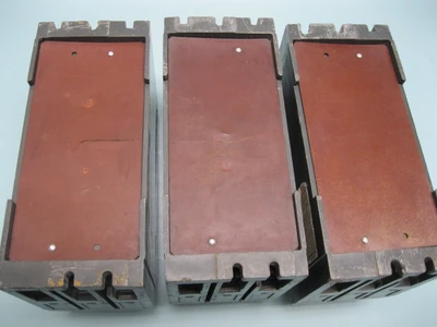Lot (6) Siemens 3VE4200-0CQ00 Circuit Breaker 22-32A 3-Pole H13
