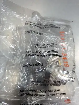 USED Amphenol 203/743-9272 CONNECTOR