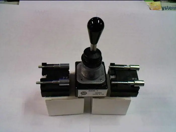 New | in-Stock ATLAS COPCO 57784993 TOGGLE SWITCH 2 - WAY Relays & Switches Pennsylvania US | East West Machinery & Drilling #1415861