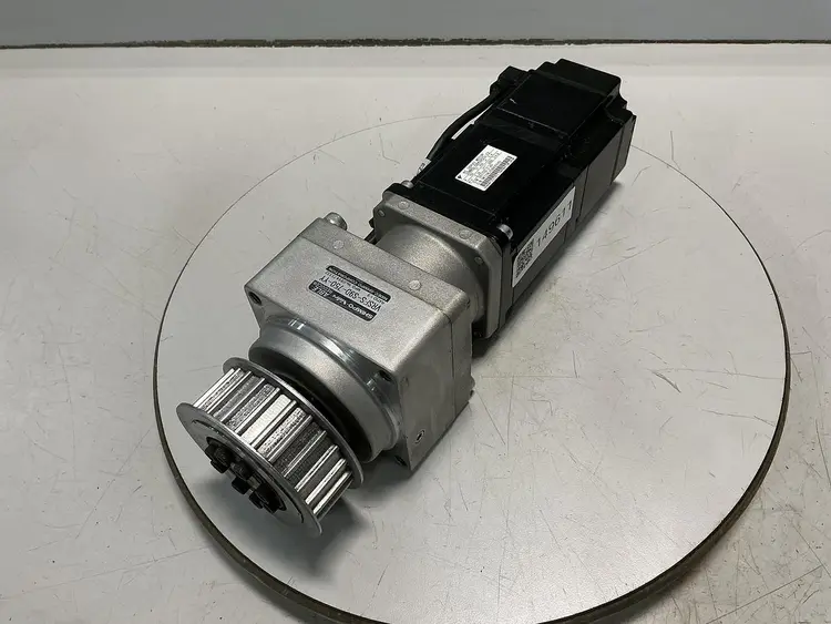 Used YASKAWA ELECTRIC SGMAS-08A2A2C-Y2 Servo Motors Michigan US | Ideal Machinery #690980