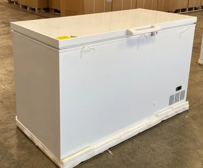 171-0391 57" Solid Top Self Contained Ultra Low Temperature Chest Freezer