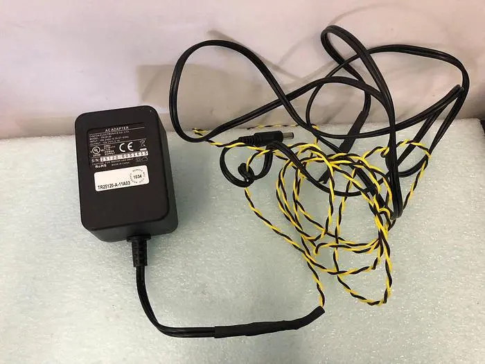 AC ADAPTER TR25120