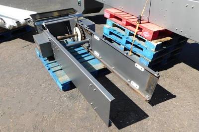 USED RBM Z BUCKET LIFT LH 300 SW CSI
