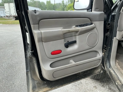 USED 2005 DODGE RAM 1500
