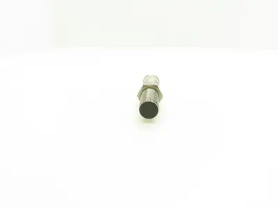 Cutler Hammer E57MAL18AT13B1 Proximity Sensor 18mm Dia 20-135V AC/DC 5mm Range