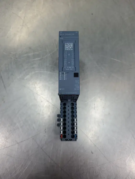 Used Siemens 6ES7132-6FD00-0CU0 DQ Module w/6ES7193-6BP00-0BU0 Base PLC Input & Output | Palmetto Automation #1150690