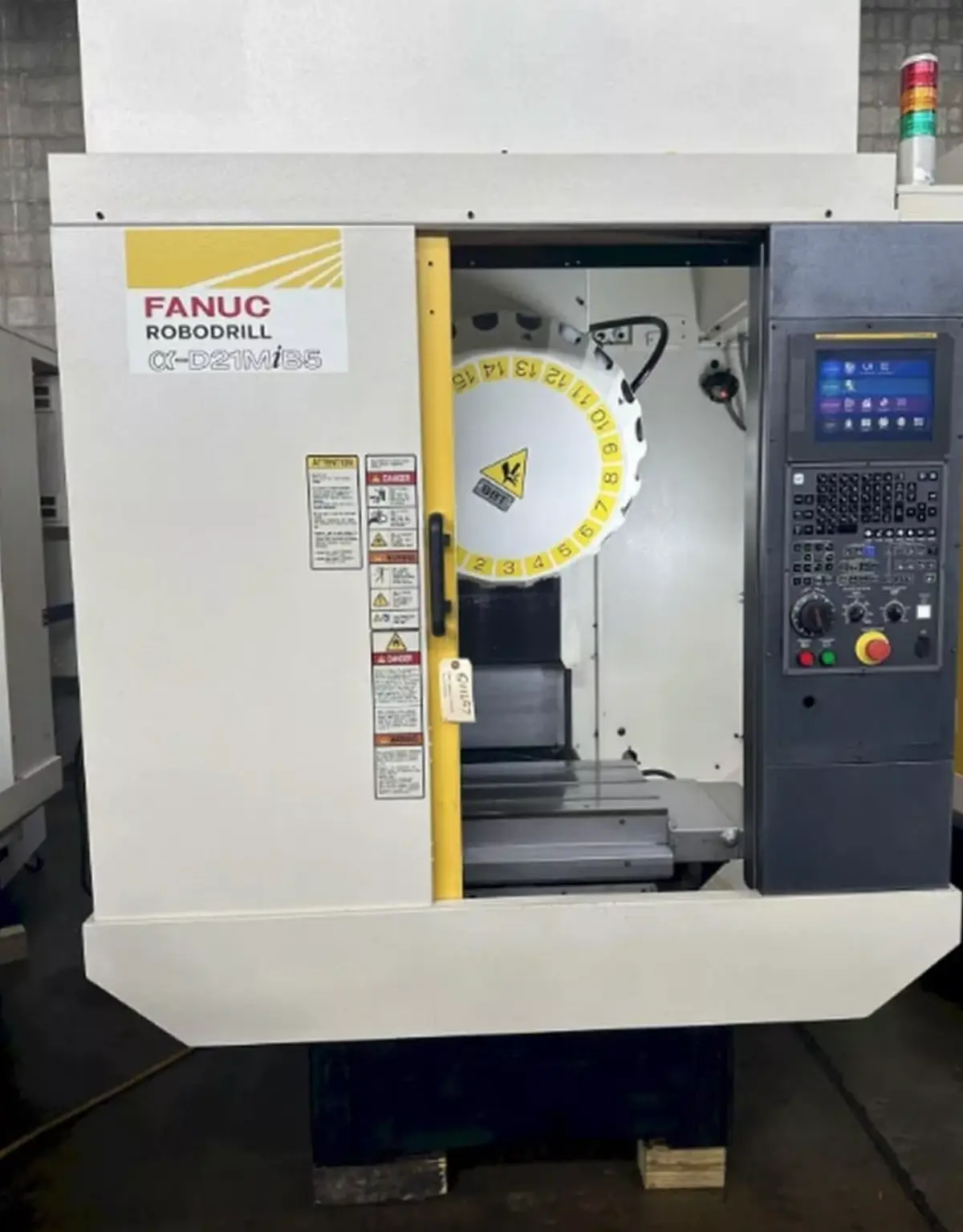 USED 2017 FANUC ROBODRILL ALPHA D21MIB5