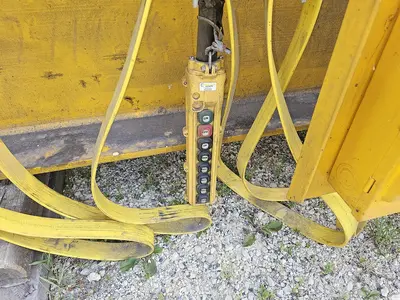 USED 1990 UESCO 5 TON