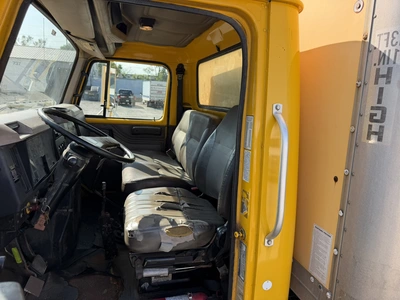 Used 2001 INTERNATIONAL 4900 4X2 Box trucks Indiana US | Miedema Asset Management Group #1414683