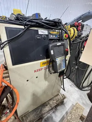 Used FANUC ARCMATE 100IBE Robots Michigan US | RAB Industries, Inc. #184548
