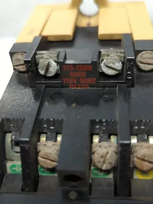 Used ALLEN-BRADLEY 700-P400A1 Miscellaneous Equipment (Electrical & Power) | Surplus Asset Holdings #1200351