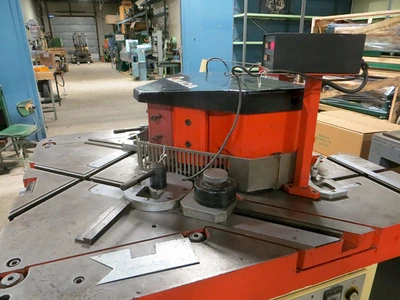USED 1986 Amada CSHW-220