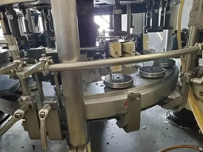 USED 1993 KRONES STARMATIC 16 STATION ROTART LABLER