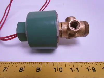 Asco Red Hat Valve 835223 Solenoid Control Valve 1/4" NPT 120 VAC 3 Way