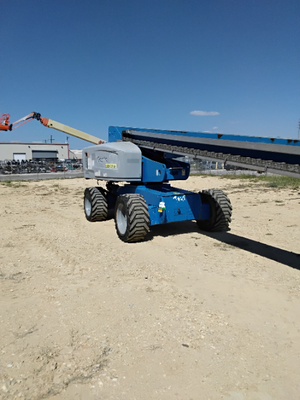 USED 2014 Genie S-85