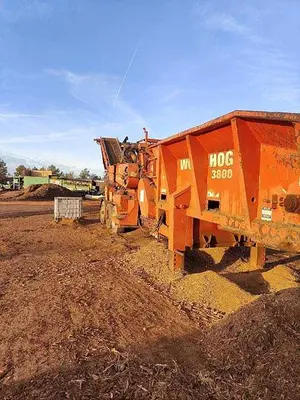 USED 2011 MORBARK 3800