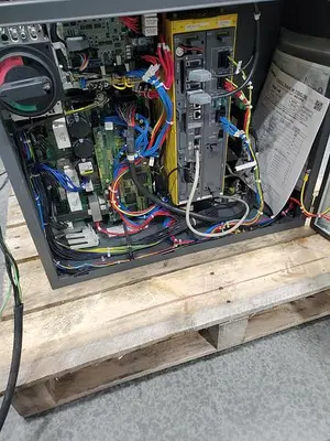 USED FANUC M-710IC/50