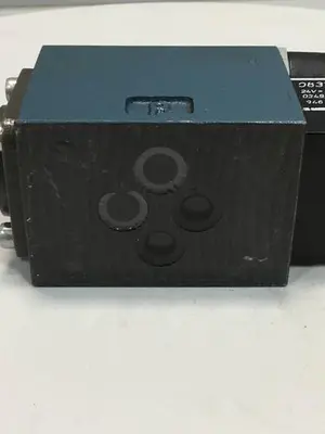 USED BOSCH 0 810 090 322