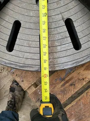 31-1/2" Diameter Cast Iron 4-Jaw Chuck w/8" Thru Hole, 4-Hole Mnt, Lathe/Set-up
