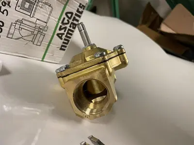 New | in-Stock ASCO SCE238D010 Solenoid Valves | Surplus Asset Holdings #1204204