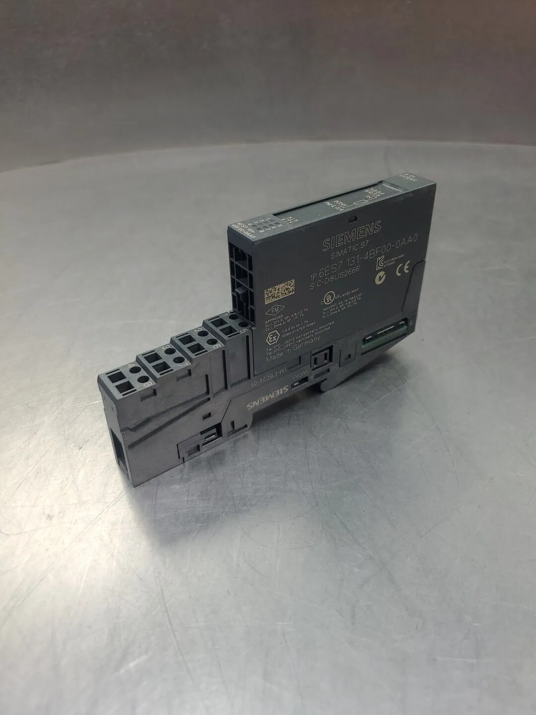 USED Siemens 6ES7193-4CB30-0AA0 | 6ES7131-4BF00-0AA0