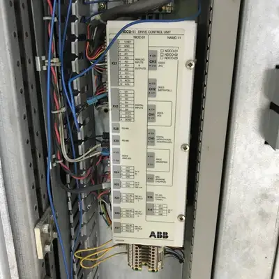 ACS607-0320-4-000B5A00842 | ABB ACS 600 AC Frequency Motor Drive Controller  350HP - Used