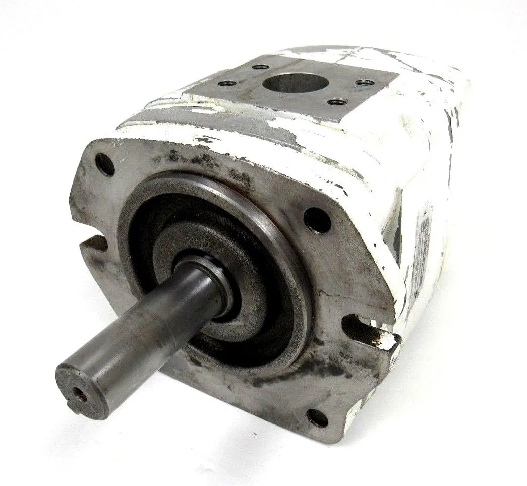 USED NACHI IPH-4B-32-20 HYDRAULIC PUMP IPH4B3220