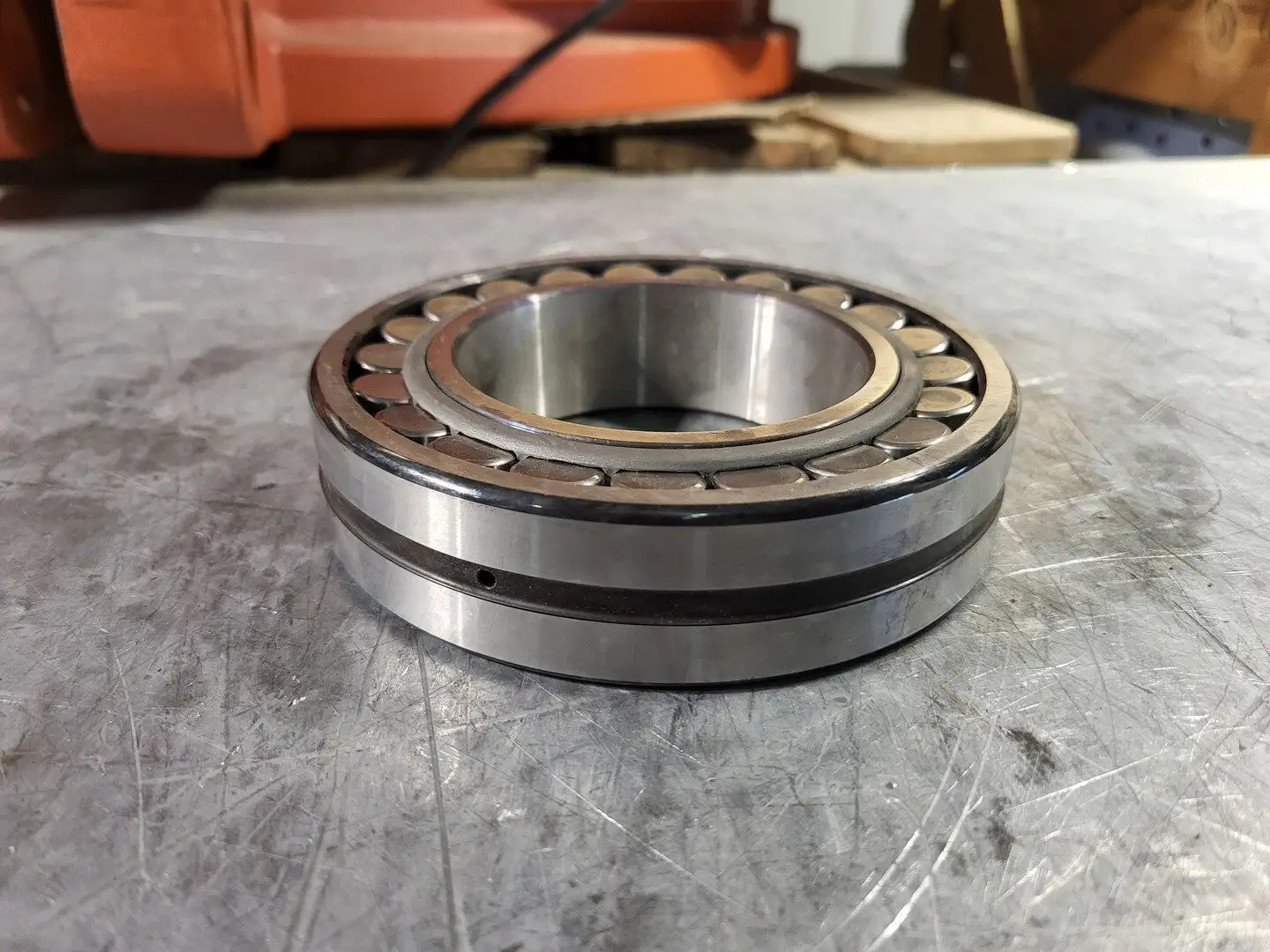 NEW SKF 22216EK