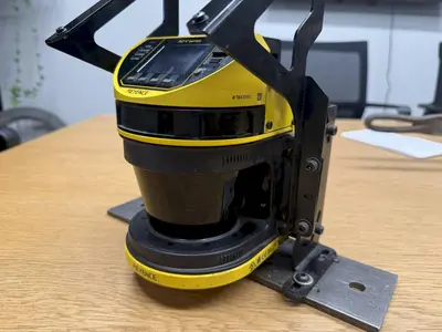 2024 KEYENCE MODEL SZV04X SAFETY LASER SCANNER, MULTI-FUNCTION TYPE, WITH CAMERA FUNCTION: YOBRO #24838