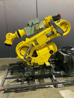 Used 2013 FANUC R2000IB/165F + R-30IB Robots Michigan US | iGAM Industrial Marketplace #1498678