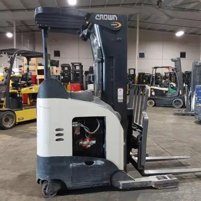 USED 2016 CROWN RR5725-45