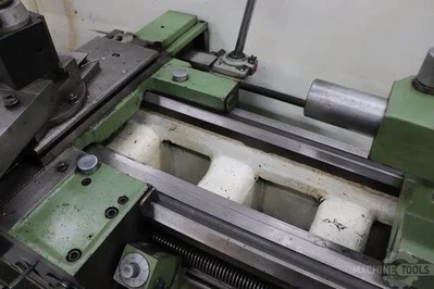 USED 1988 SKB 1660