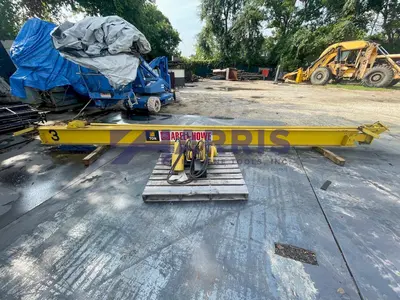 ABELL-HOWE 1 Ton Wall Mount Jib Crane w/ 1 Ton Hoist