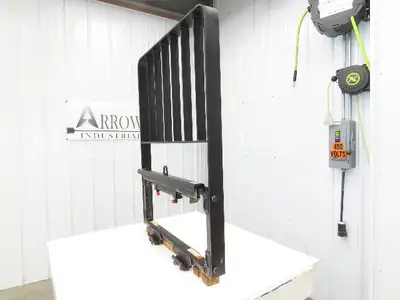 Used CASCADE _UNKNOWN_ Forklift Attachments Indiana US | Arrow Industrial #1366962