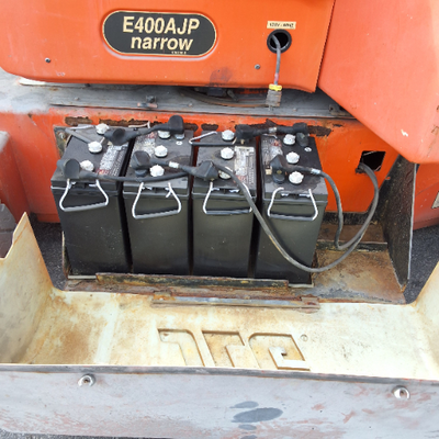 USED 2013 JLG E400AJPN
