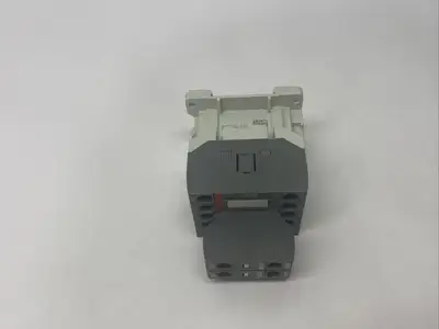 Used ABB 3-Phase Motor Contactor 24VDC 3-Pole PLC Contactors Michigan US | Maverick Industrial Sales #1392680