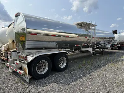 Used 2005 POLAR _UNKNOWN_ Tanker Trailers Indiana US | Lakeshore Equipment Sales #1546606