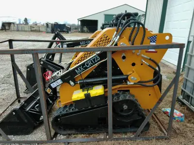 MX-CRT23 Compact Track Loader