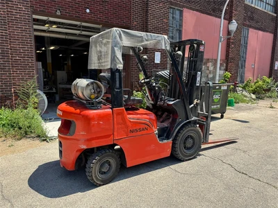 Used NISSAN "MP1F2A25LV" Liquid Propane Forklifts Illinois US | MachineryMax #1337453